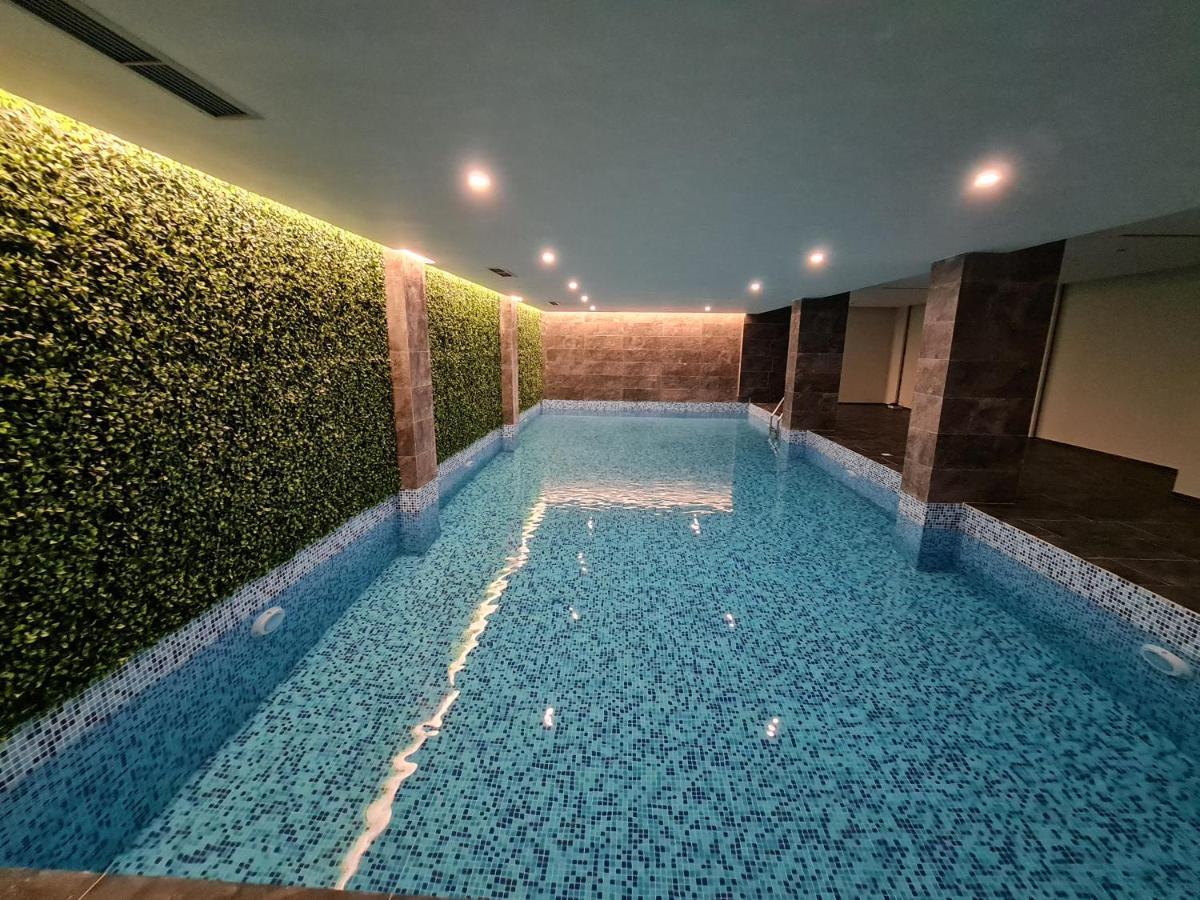 Hotel Aross Kanine Bagian luar foto