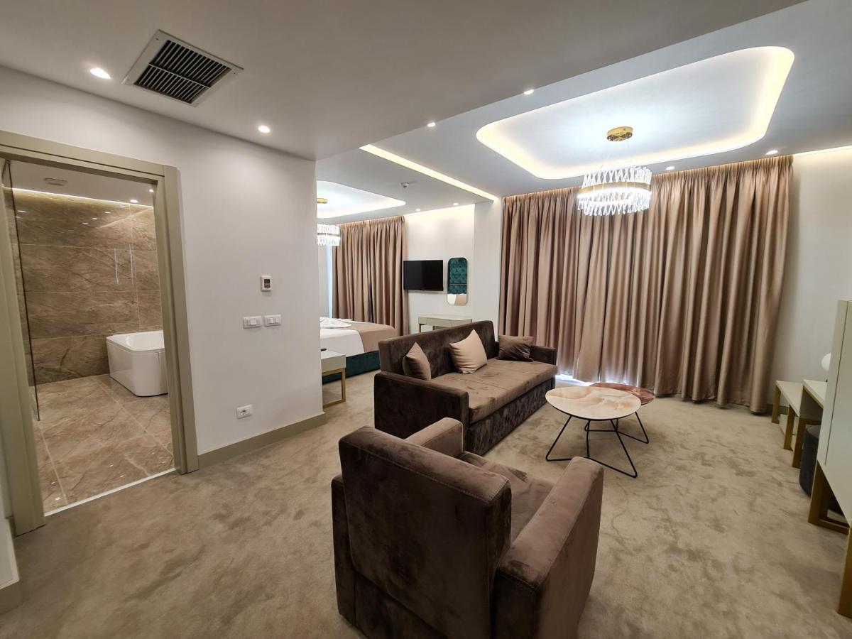 Hotel Aross Kanine Bagian luar foto