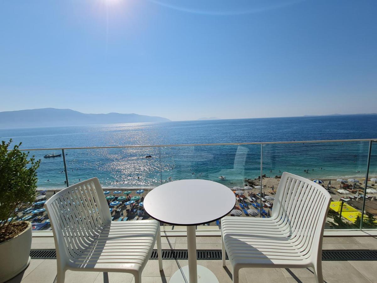 Hotel Aross Kanine Bagian luar foto